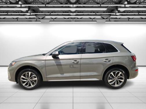 2023 Audi Q5 45 S line quattro Premium