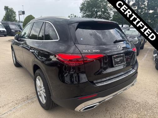 2025 Mercedes-Benz GLC 300 Base