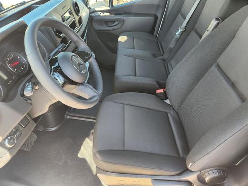 2026 Mercedes-Benz Sprinter 2500 144 WB