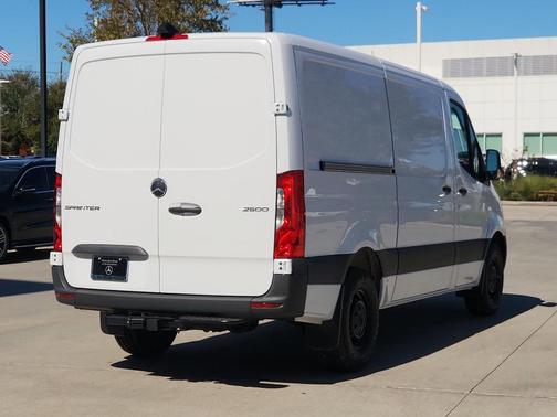 2026 Mercedes-Benz Sprinter 2500 Standard Roof