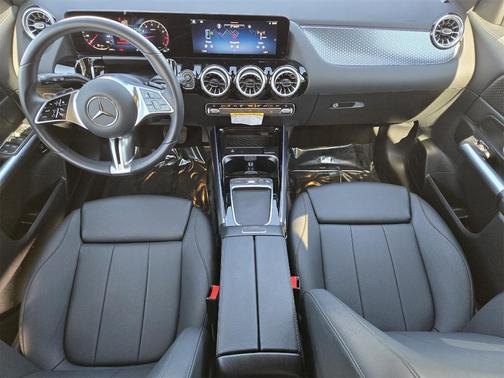 2025 Mercedes-Benz GLA 250 Base