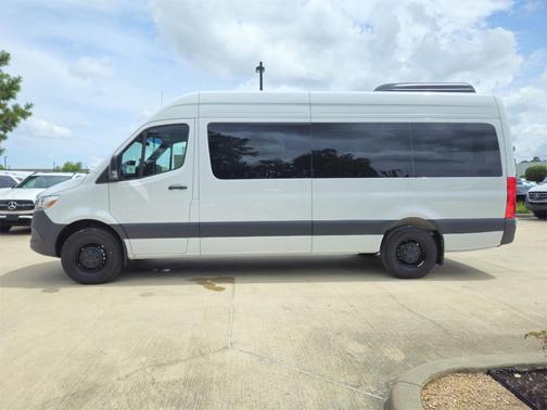 2025 Mercedes-Benz Sprinter 2500 High Roof