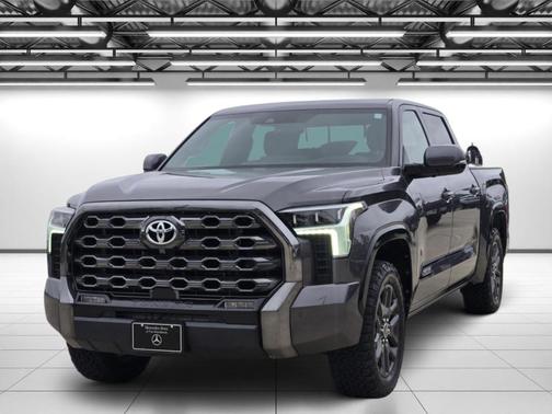 2022 Toyota Tundra Platinum
