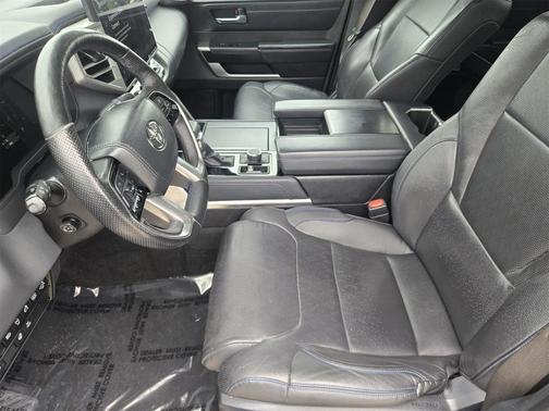 2022 Toyota Tundra Platinum