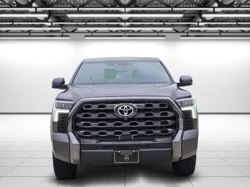2022 Toyota Tundra Platinum