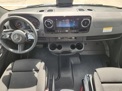 2025 Mercedes-Benz Sprinter 2500 170 WB High Roof Extended Cargo