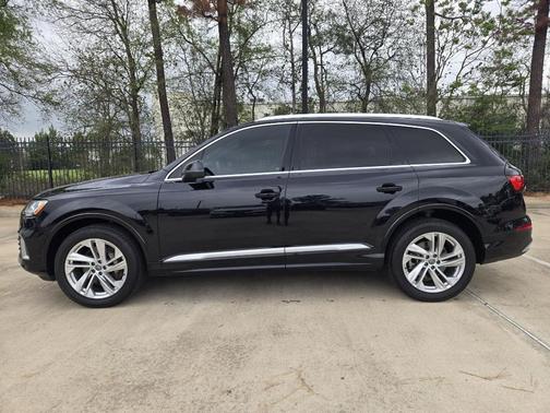 2021 Audi Q7 55 Premium Plus