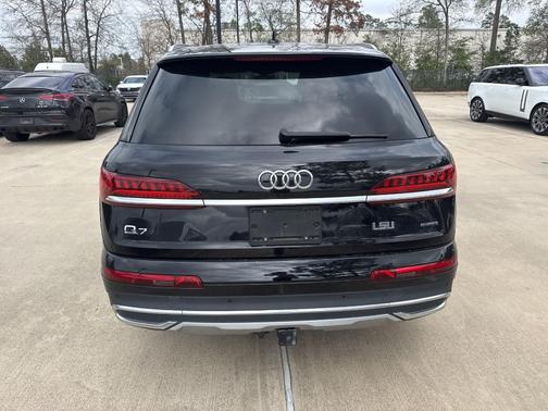 2021 Audi Q7 55 Premium Plus