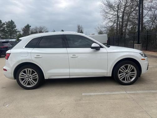 2019 Audi Q5 2.0T Premium Plus