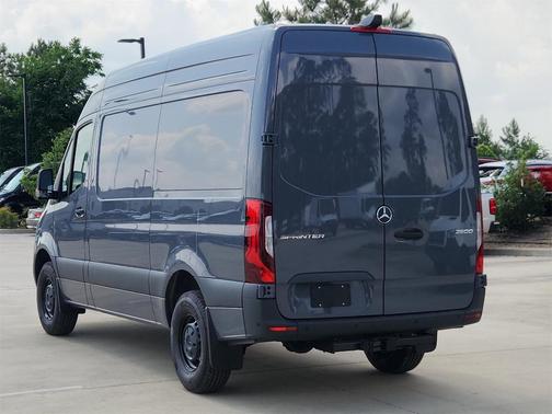 2025 Mercedes-Benz Sprinter 2500 Standard Roof