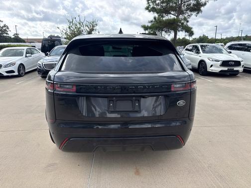 Santorini Black Metallic 2022 Land Rover Range Rover Velar P250 R-Dynamic S