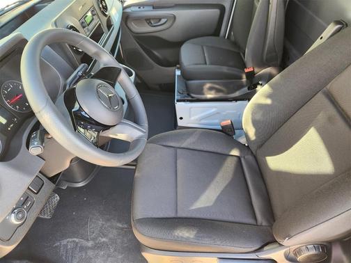 2026 Mercedes-Benz Sprinter 2500 Standard Roof