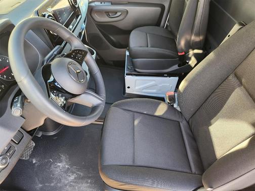 2026 Mercedes-Benz Sprinter 2500 Standard Roof