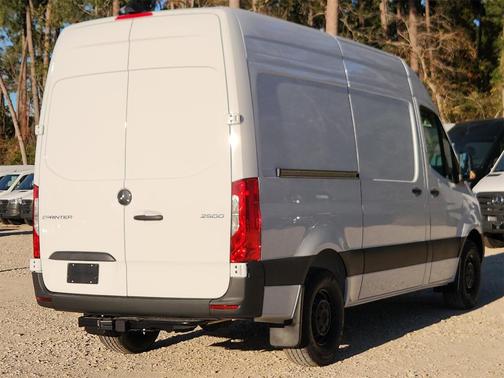 2026 Mercedes-Benz Sprinter 2500 Standard Roof