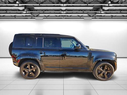 2023 Land Rover Defender 110 X-Dynamic SE