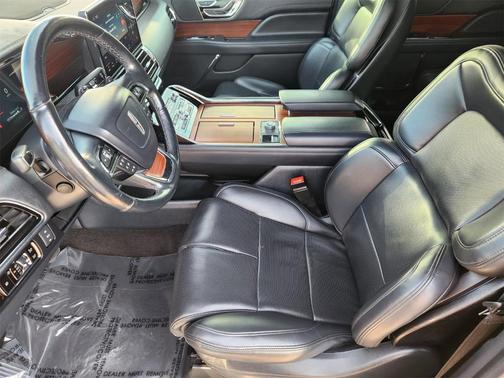 2023 Lincoln Navigator Standard