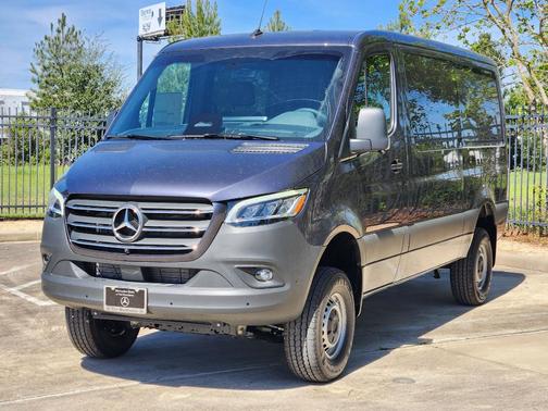 2026 Mercedes-Benz Sprinter 2500 Standard Roof