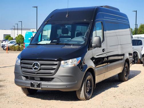 2025 Mercedes-Benz Sprinter 2500 144 WB Standard Roof Passenger