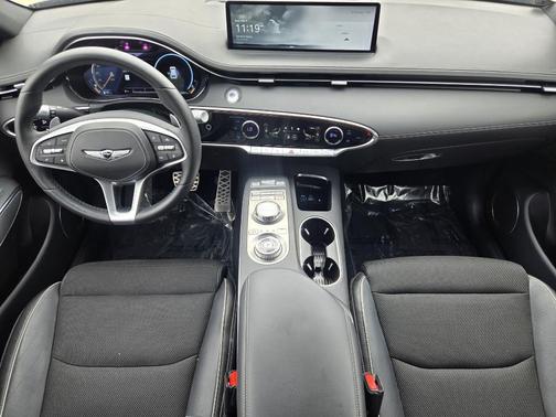 2025 Genesis GV70 2.5T