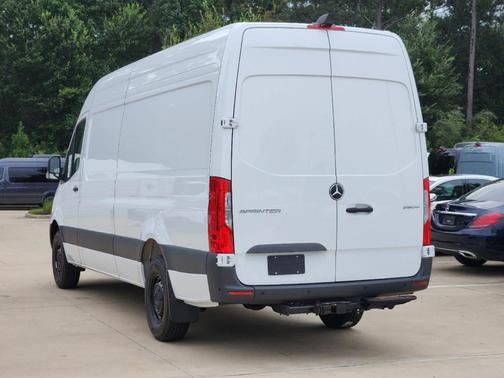 2025 Mercedes-Benz Sprinter 2500 High Roof