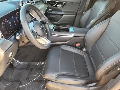 2025 Mercedes-Benz GLB 250 Base