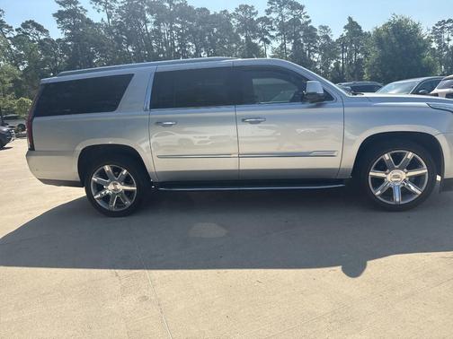 2020 Cadillac Escalade ESV Luxury