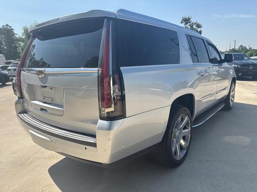 2020 Cadillac Escalade ESV Luxury