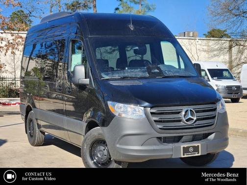 2025 Mercedes-Benz Sprinter 2500 144 WB Standard Roof Passenger