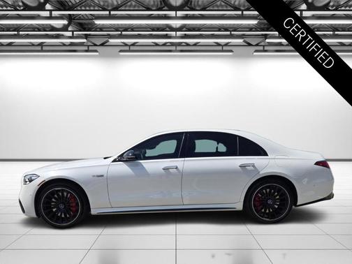 MANUFAKTUR Moonlight White Metallic 2025 Mercedes-Benz AMG S 63 E Base