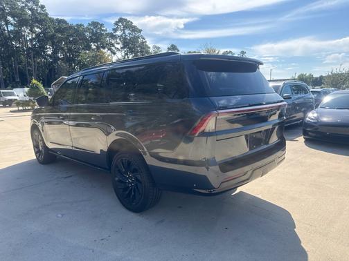 Blue Metallic 2025 Lincoln Navigator Reserve