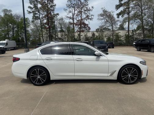 2021 BMW 530 i