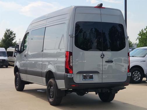 2025 Mercedes-Benz Sprinter 2500 Standard Roof