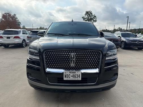 2023 Lincoln Navigator Standard