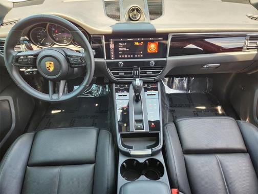 2023 Porsche Macan T