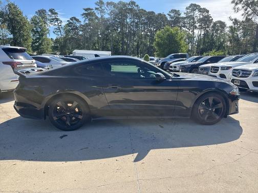 2021 Ford Mustang EcoBoost