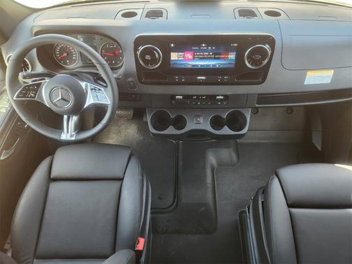 2025 Mercedes-Benz Sprinter 2500 High Roof