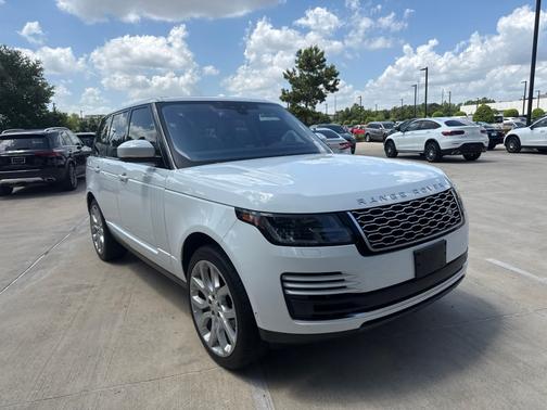 Fuji White 2018 Land Rover Range Rover 5.0L V8 Supercharged