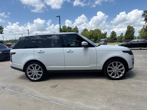Fuji White 2018 Land Rover Range Rover 5.0L V8 Supercharged