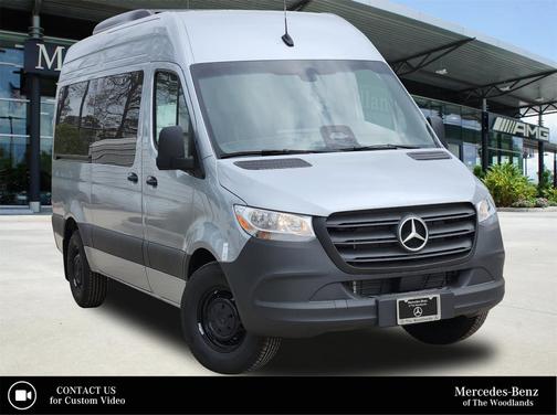 2025 Mercedes-Benz Sprinter 2500 144 WB Standard Roof Passenger