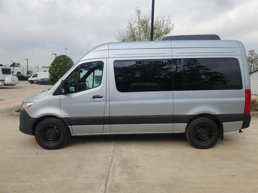 2025 Mercedes-Benz Sprinter 2500 144 WB Standard Roof Passenger