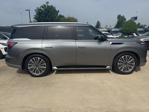 2025 INFINITI QX80 SENSORY