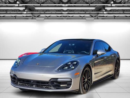 2020 Porsche Panamera GTS