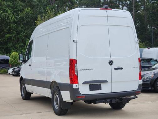 2025 Mercedes-Benz Sprinter 2500 Standard Roof