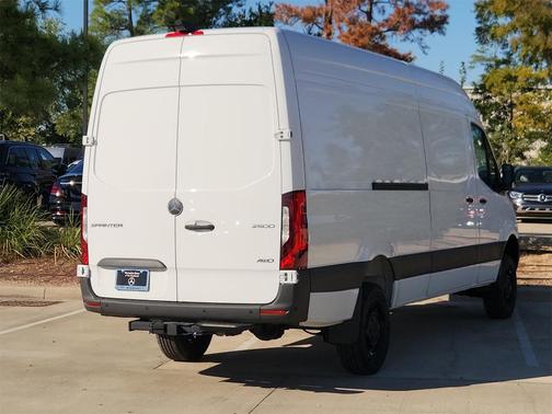 2025 Mercedes-Benz Sprinter 2500 High Roof