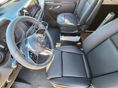 2025 Mercedes-Benz Sprinter 2500 High Roof