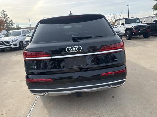 2021 Audi Q7 55 Prestige