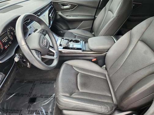 2021 Audi Q7 55 Prestige