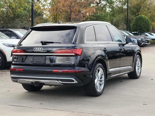 2021 Audi Q7 55 Prestige