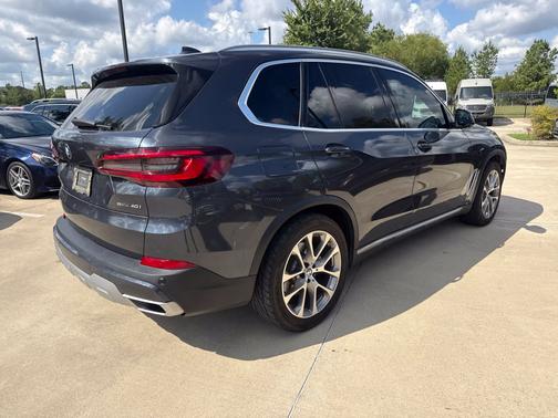 Arctic Gray Metallic 2020 BMW X5 sDrive40i