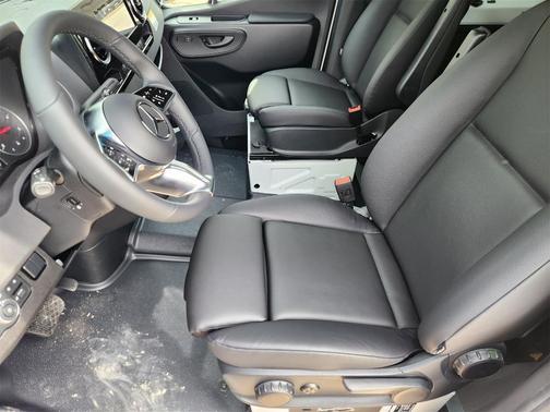 2026 Mercedes-Benz Sprinter 2500 High Roof